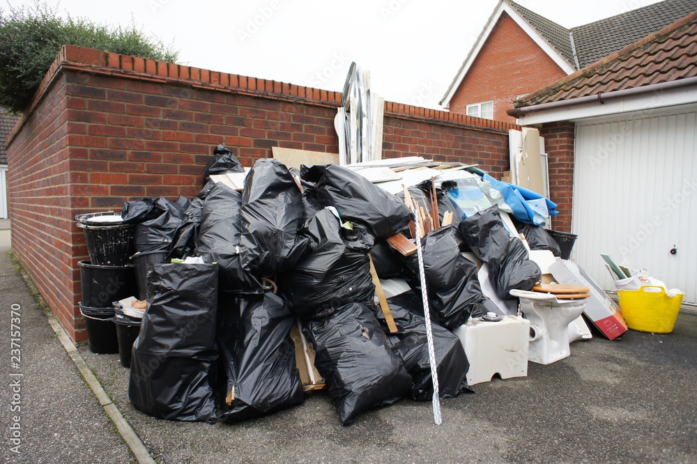 Junk Removal 3 AdobeStock 237157370 Preview 1